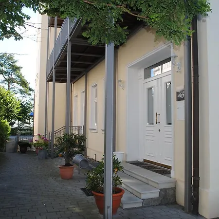 Panorama-meerblick In Der Atlantic Mit Strandkorb Am Lägenhet