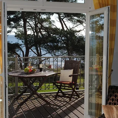 Panorama-meerblick In Der Atlantic Mit Strandkorb Am Binz
